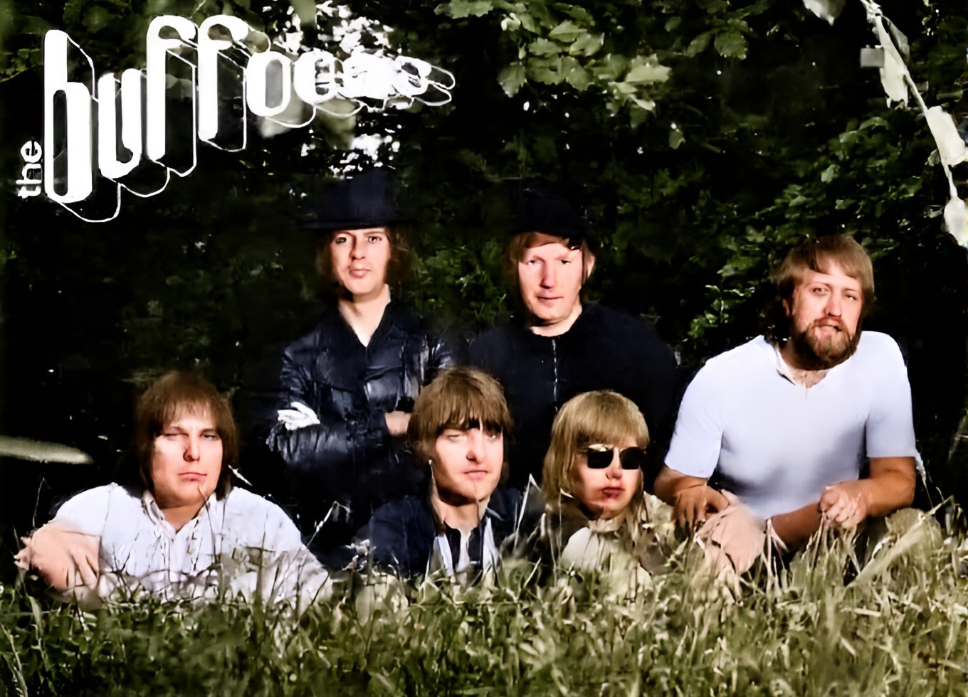 ♬ MY WORLD FELL DOWN